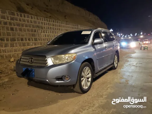 New Toyota Highlander in Sana'a