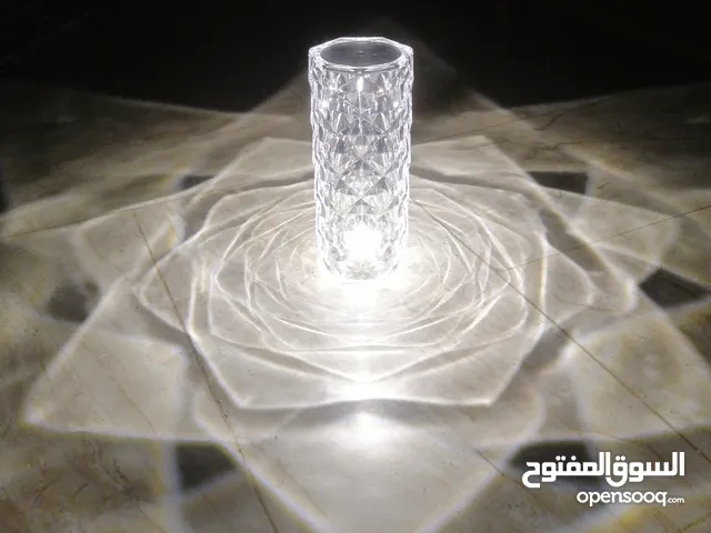 تيبل لامب شكل كريستال ع اللمس ويعمل بالشحن Teble Lamp للبيع ويوجد كميات