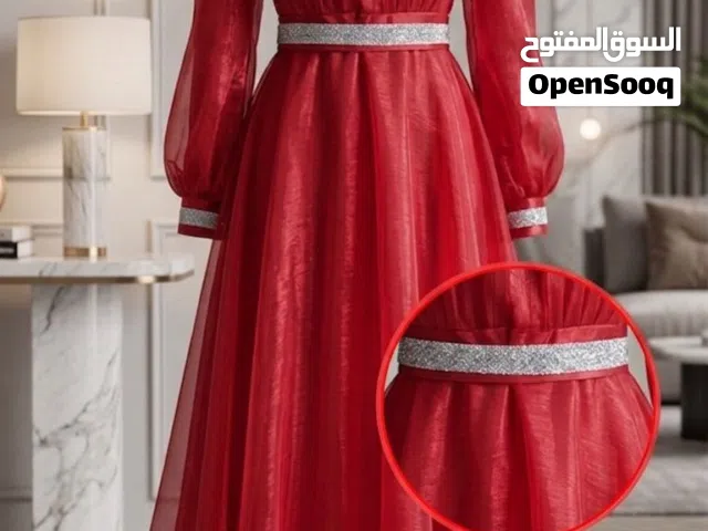 فستان للبيع مستعمل