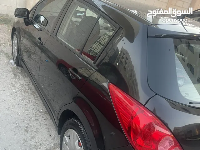 Nissan Tida 2011 model