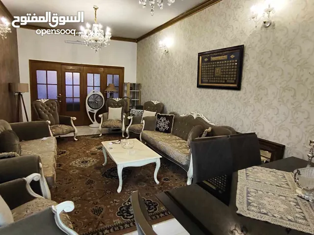 120 m2 3 Bedrooms Townhouse for Sale in Baghdad Hettin
