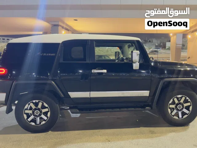 2012 Toyota FJ GXR