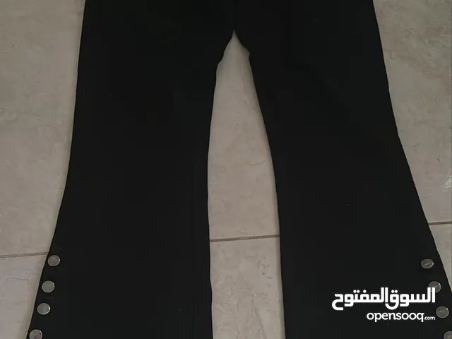 ملابس للبيع