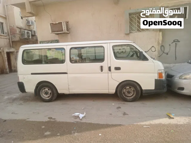 باص توصيل مشاوير جميع أنحاء الرياض مكيف