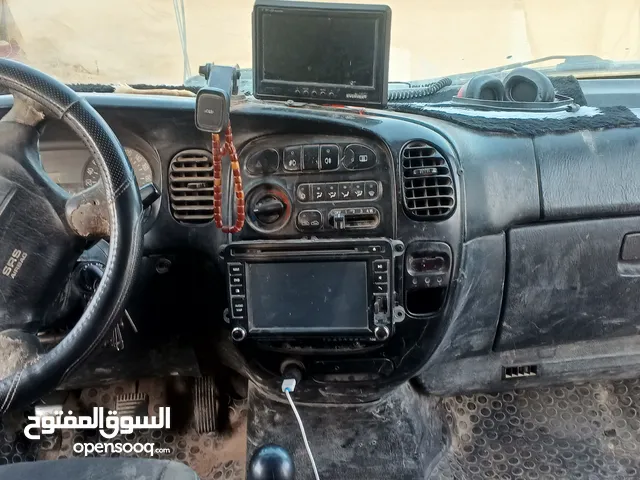 ايمن ابو مؤمن