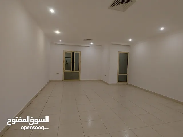200 m2 3 Bedrooms Apartments for Rent in Hawally Other