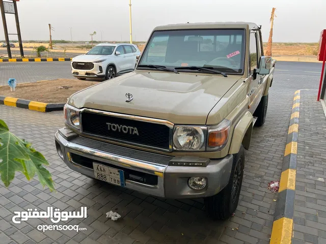 لوحه السيارات الحوض مميزه