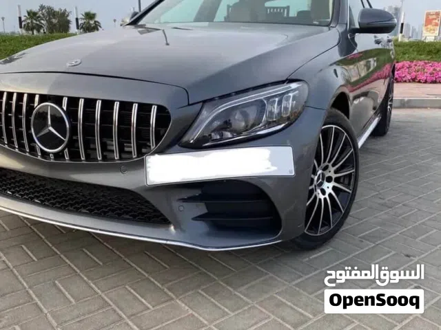 C300 موديل 2020 ممشاها 73الف خالية من الملاحظات سعرها 67قابل للتفاوض