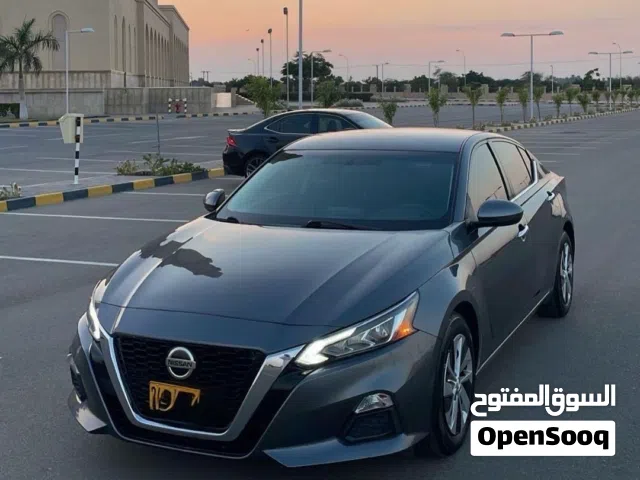 2019 نيسان التيما S
