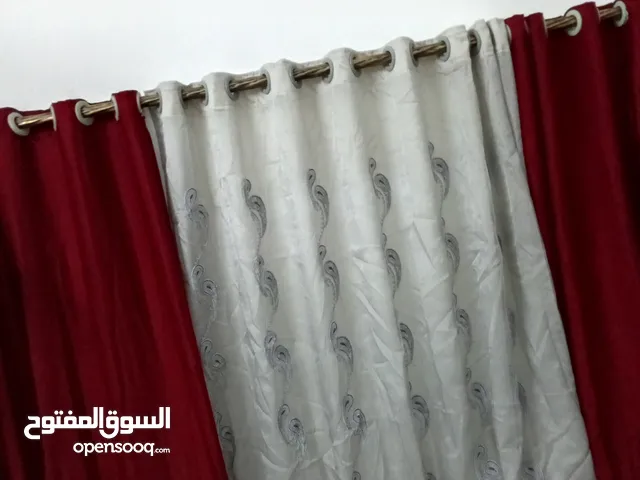 برادي عدد3 اثين من لون النهدي والرمادي  واحده خمري ورمادي سجاده رمادي  وأوجه فراش عدد 5 ومراكي عدد 5