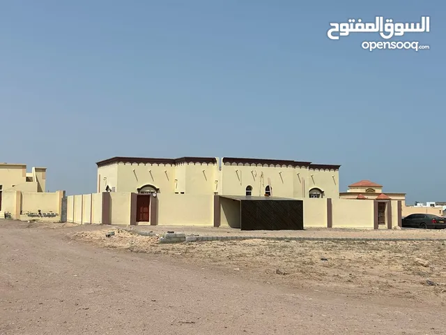 260 m2 2 Bedrooms Apartments for Rent in Al Sharqiya Ja'alan Bani Bu Ali