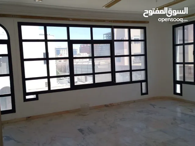 1250 m2 More than 6 bedrooms Villa for Rent in Jeddah Al Khalidiyyah