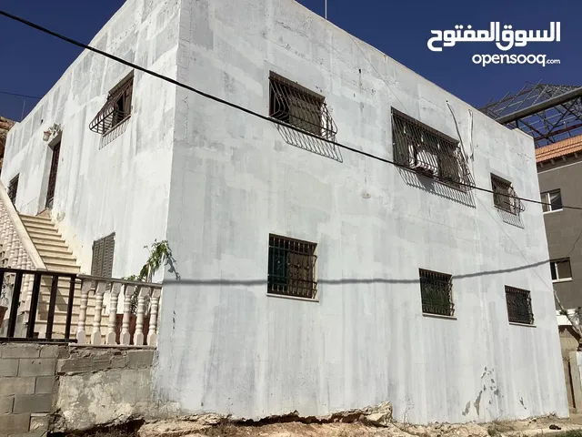 320 m2 5 Bedrooms Townhouse for Sale in Hebron Dura