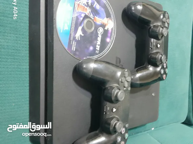 بلاستيشن 4 سلم في حالة جديد