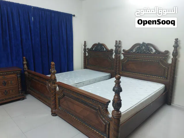 Elegant Wood Bedroom Set