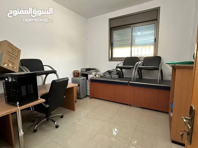 125 m2 3 Bedrooms Apartments for Sale in Hebron Namira