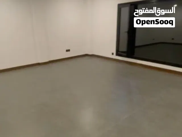400 m2 4 Bedrooms Apartments for Rent in Hawally Jabriya