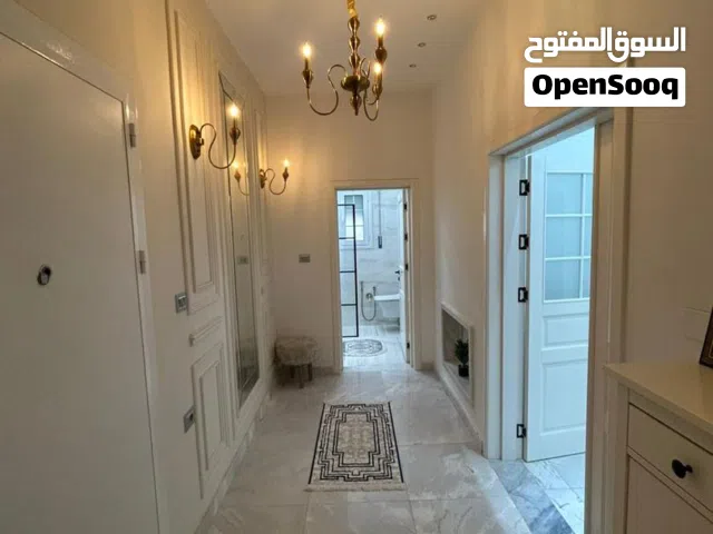 130 m2 3 Bedrooms Apartments for Rent in Tripoli Al-Serraj