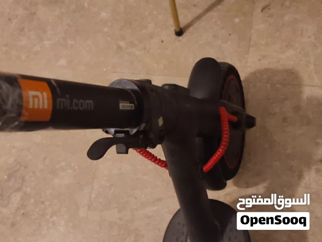 Electric Scooter xiaomi pro 25km speed Battery 15 km capacity in good connection