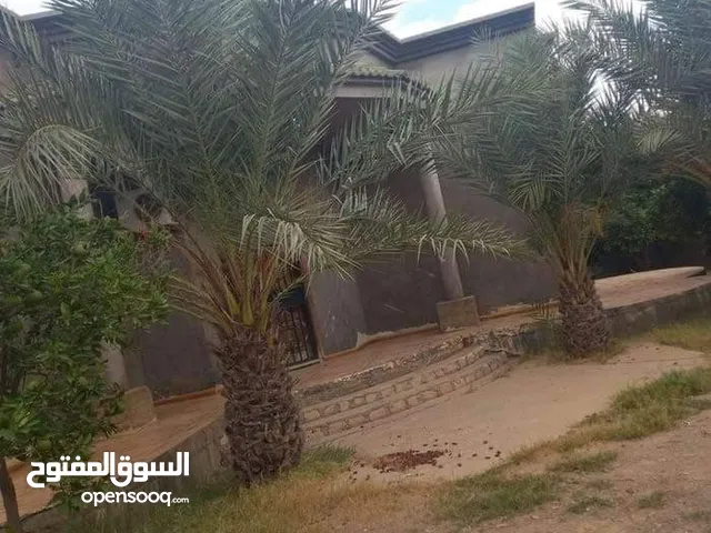 350 m2 3 Bedrooms Townhouse for Sale in Tripoli Bier A-Tota