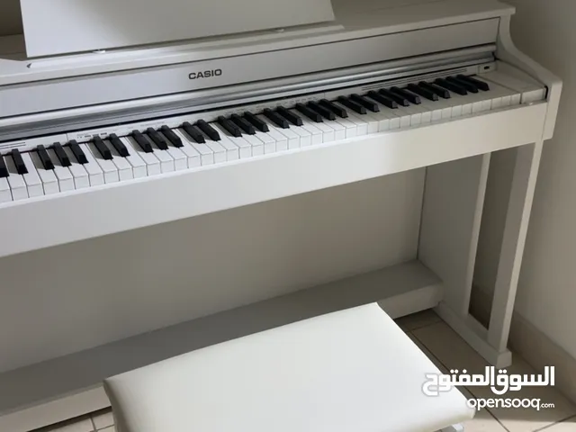 Very clean piano