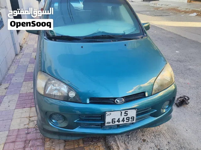 2002, دايهاتسو, YRV