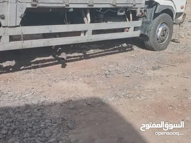 صندوق للبيع