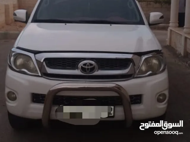 Toyota Hilux 2011 in Mafraq