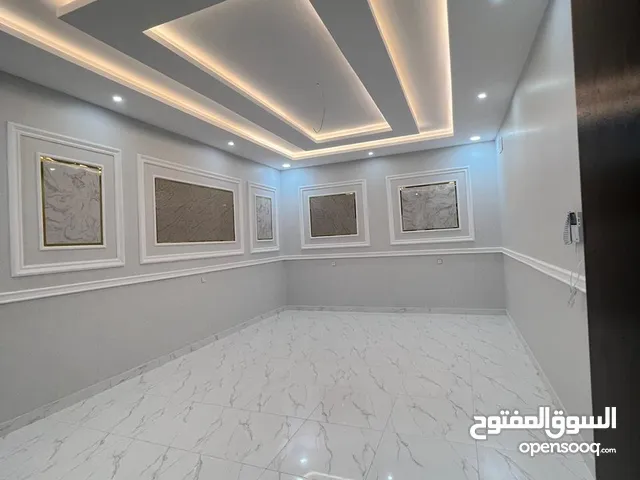 900 m2 5 Bedrooms Apartments for Sale in Jeddah Al Marikh