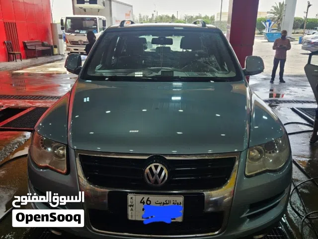 طوارق 2009  لايوجد اى اعطال ماشى 230 الف استخدام شخصى وسياره اعتمادية بيمه شهر 10