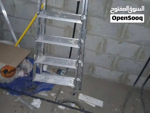 سلم سبع طبقات بحاله ممتازه من دون اضرار للبيع .. للتفاصيل ..