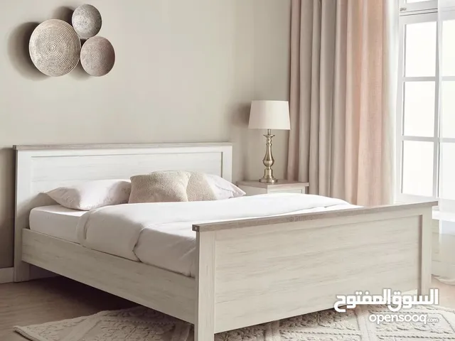 King size bed wooden  تخت كبير جديد خشب