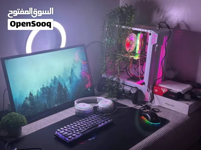 Pc مستعمل استعمال خفيف ونضيف
