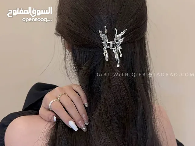 قراصات شعر أنيقة – تصميم وردة موانا الترند و فراشة ساحرة لإطلالة جذابة -تصميمات كورية