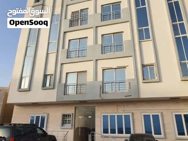 فرصه فاخرة للبيع شقة مؤثثة في صلالة شاطئ الدهاريز - جاهزة للسكن والاستثمار وبموقع مميز وحيوي