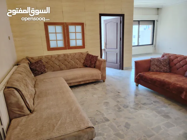 طقم كنب 8 مقاعد مستعمل نضيف