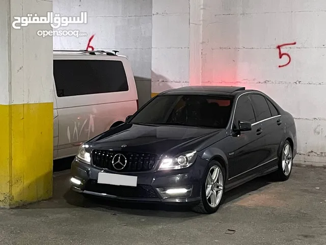 Mercedes c200 بويه شركة ب حاله الوكاله فللللللللللل مسكررررر مع بانوراما السياره ب الورقه