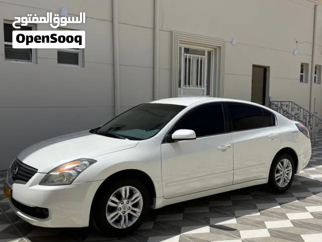 2008 نيسان التيما S