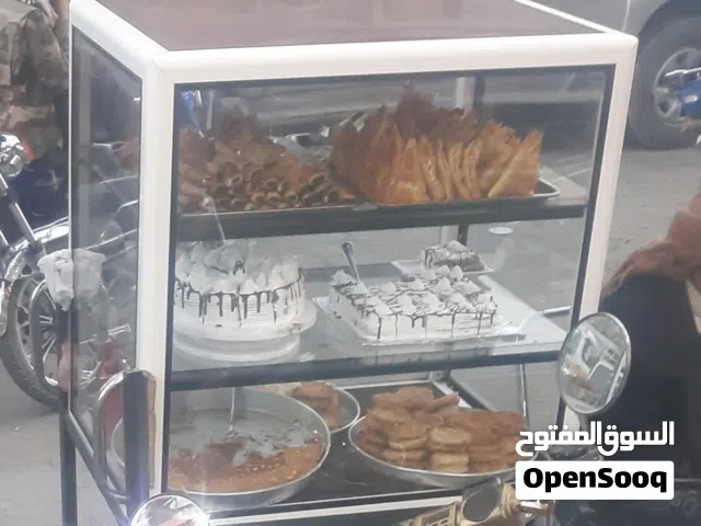 دولاب زجاج والمنيوم  عرطه