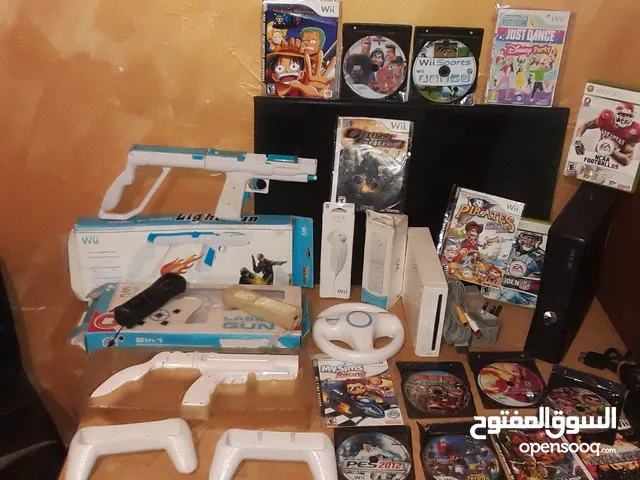 جهاز العاب Nintendo Wii معدل مع اكسسورات