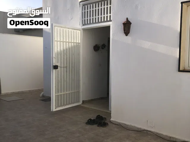 200 m2 3 Bedrooms Townhouse for Sale in Tripoli Ain Zara