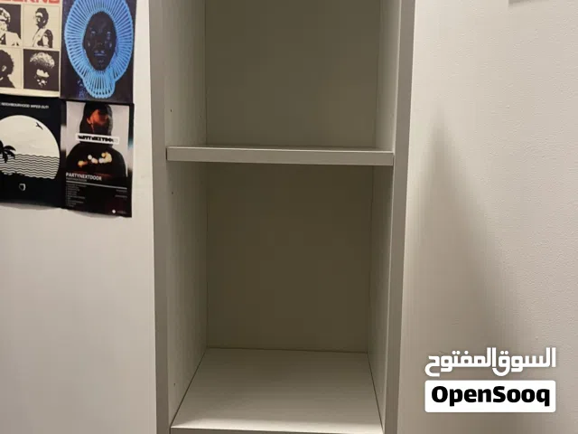 Storage shelf for room or bathroom in Rak