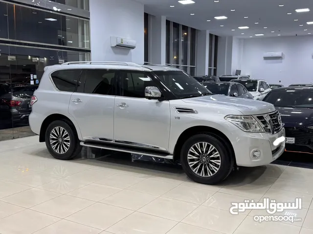 Nissan Patrol Platinum 2016 (Silver)