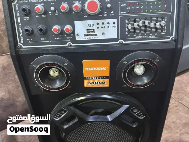 سماعات اصليه وجديده النضافه تشوف بعينك بلاديات ما مصلحات ولا مفتوحات هاذا الجهاز واكو اخوه وياه بعد