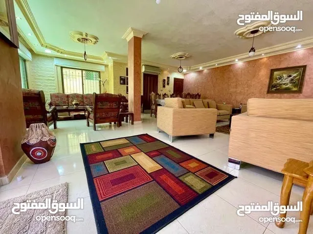 360 m2 More than 6 bedrooms Townhouse for Sale in Zarqa Al Zarqa Al Jadeedeh
