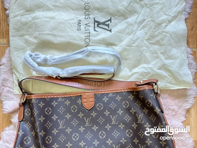 brown Louis Vuitton for sale  in Amman