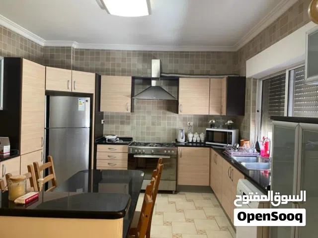 190 m2 3 Bedrooms Apartments for Sale in Amman Al Rabiah
