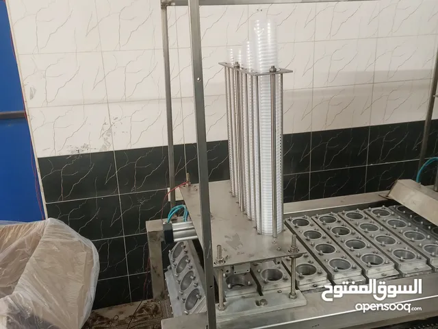 ماكنه تعبئة كاسات ماء جميع الاحجام للبيع او البدل على سياره