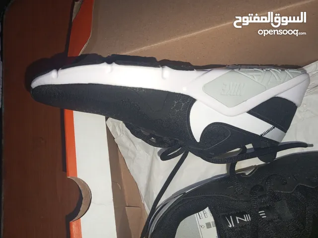 37 Sport Shoes in Giza