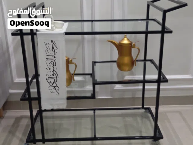 ترولي طاولة الضيافة